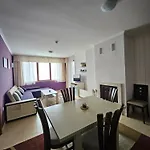 превъзходен на пистата и гледка към планините - къщата на мечтите -