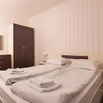 Apartment превъзходен на пистата и гледка към планините - къщата на мечтите -